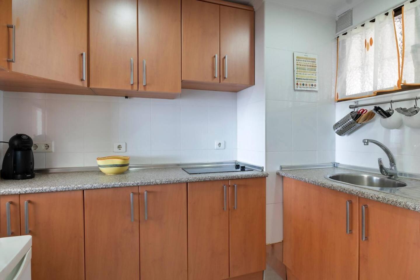 Stunning Apartment 50 Meters From The Sea Benalmádena Esterno foto